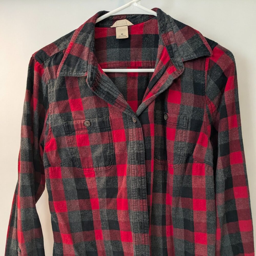 Duluth Trading Co Women's Free Swingin' Flannel Shirt - M